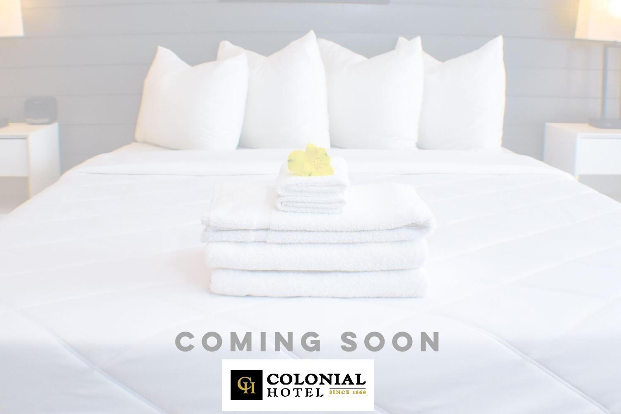 Colonial Hotel & Suites 格兰湾 外观 照片